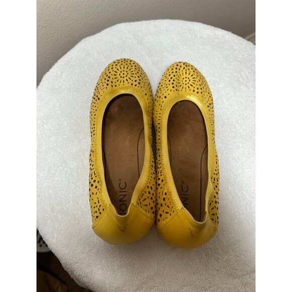 Vionic Yellow Robyn Perforated Leather Flats - Picture 5 of 11